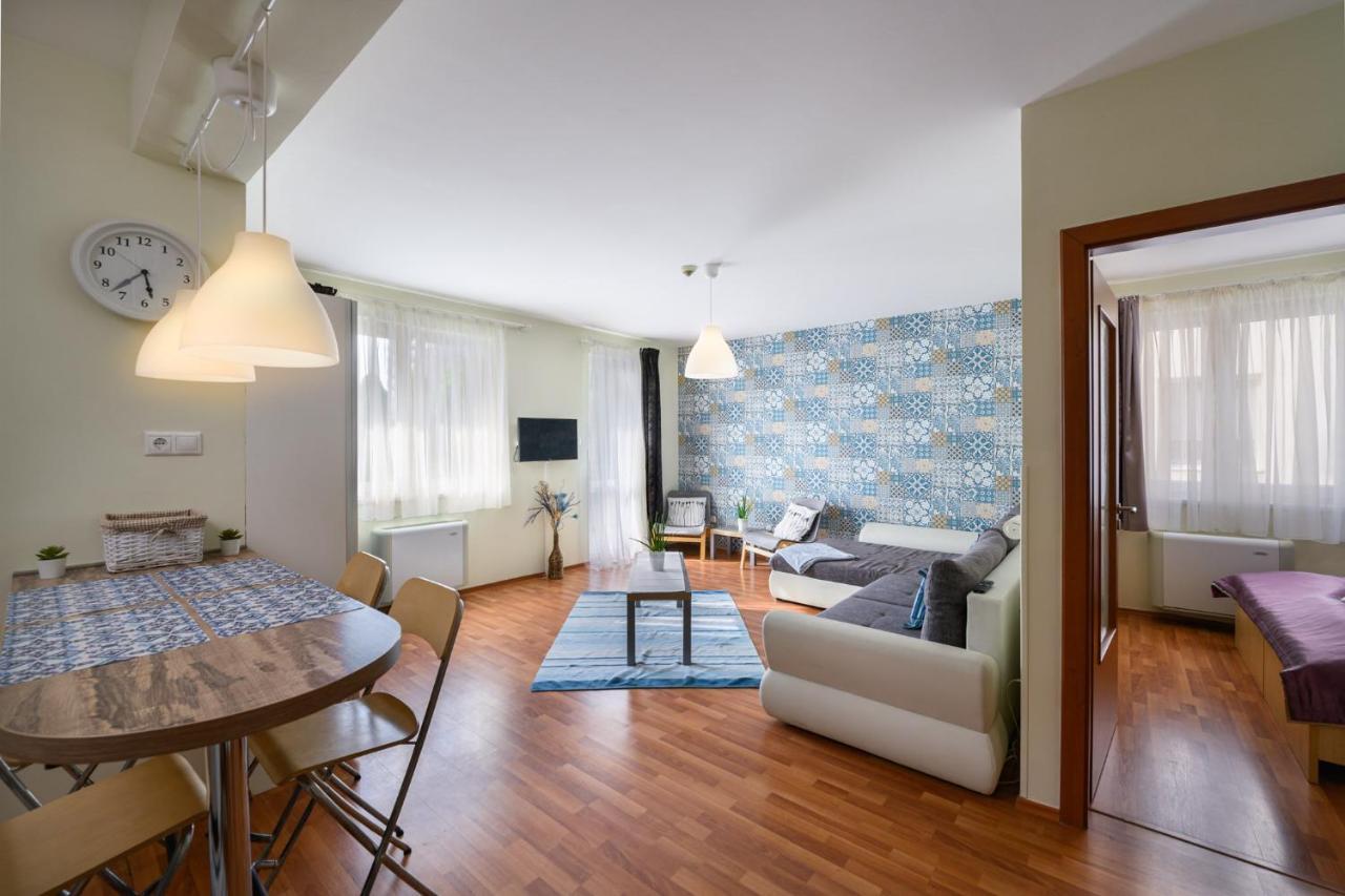 Mirage Wellness Apartman Hajduszoboszlo Bagian luar foto