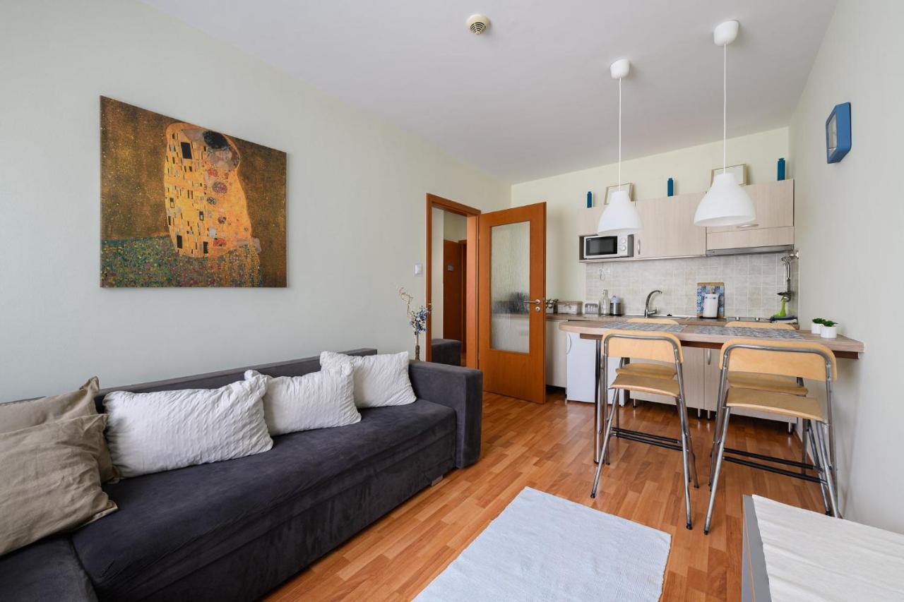 Mirage Wellness Apartman Hajduszoboszlo Bagian luar foto